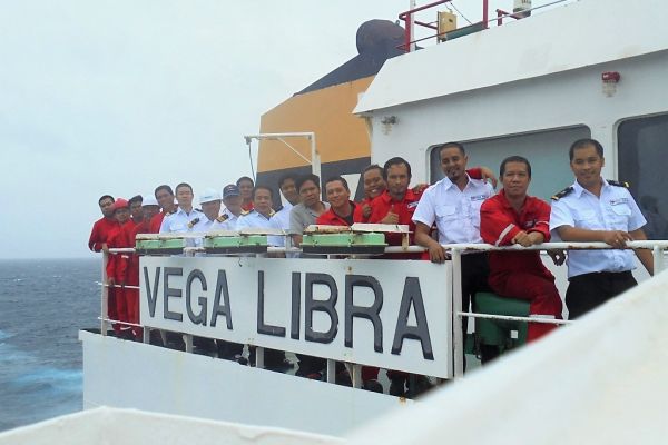 vega-libra-officers-and-crew548B9EFC-B877-F0DD-9DE9-29E62DA9FE65.jpg