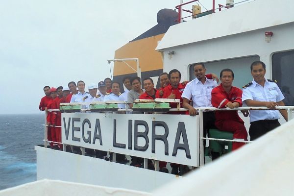 vega-libra-officers-and-crewCA250350-3C32-B377-A83D-89F65229AB98.jpg